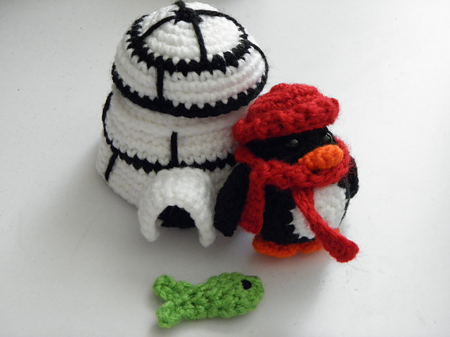 Butler the Tiny Penguin and his Igloo Home