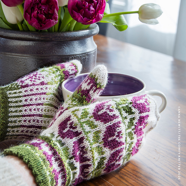 Triple Tulip Mittens