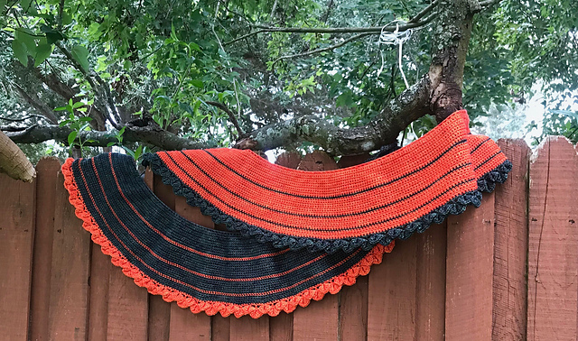 Falling Ivy Shawl