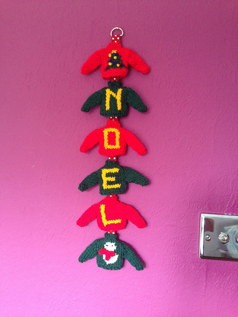 Noel Mini Sweater Banner