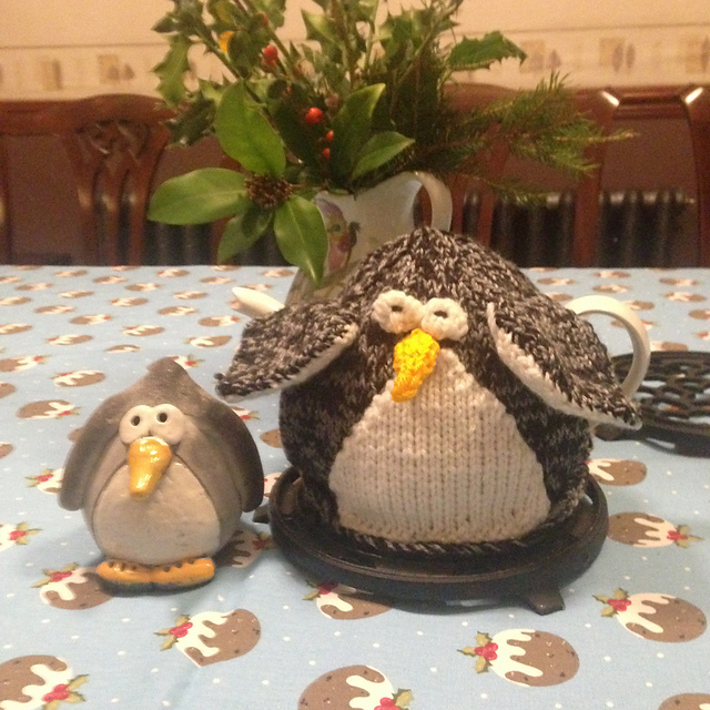 Pointy Penguin Teacosy