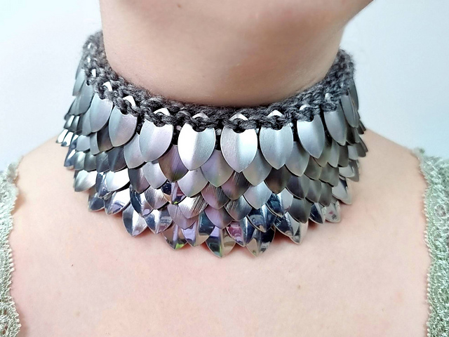 Scale Choker