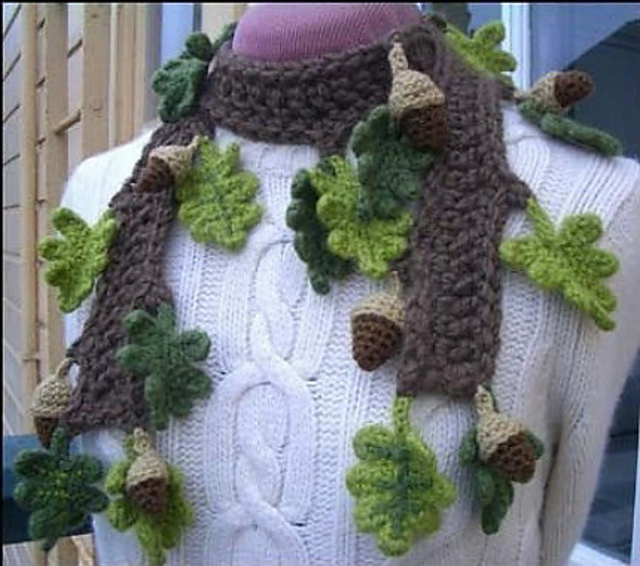 Mighty Oak Scarflette