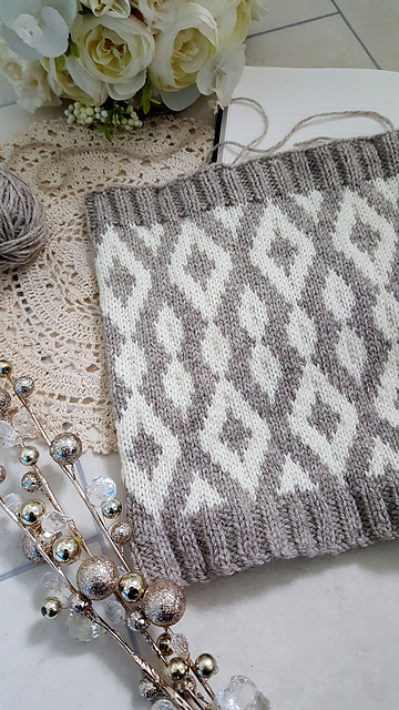 Diamond Cowl