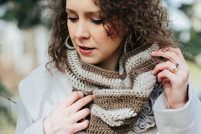 Llama Cowl