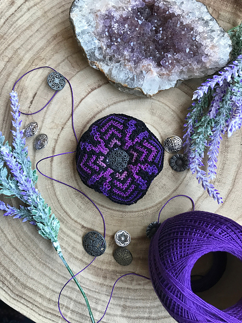 Biscornu Deep Amethyst