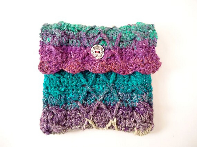 Crochet Cabled Clutch
