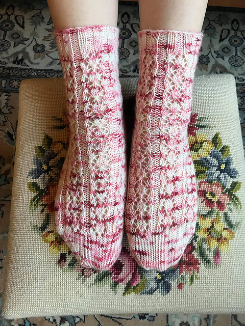 Rambling Rose Socks