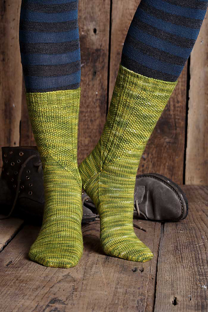 SEED STITCH SOCKS