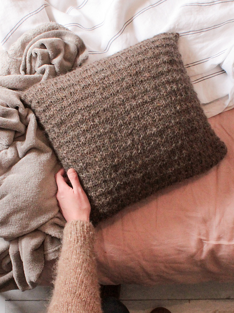 Aosta Cushion
