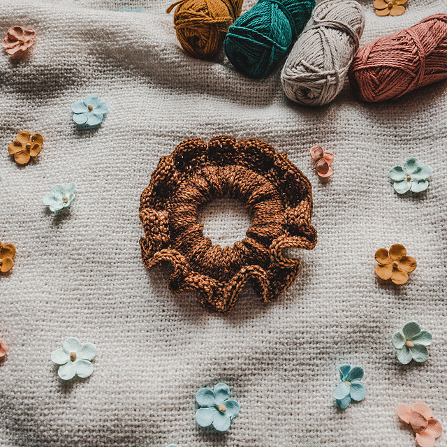 Flounce Scrunchie