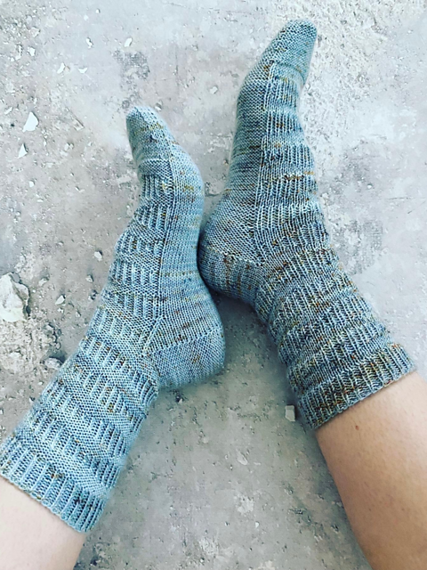 Shockwaves Socks