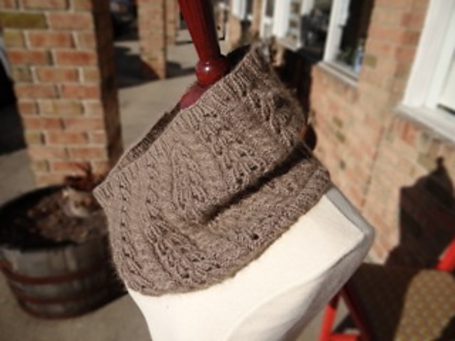 Minkalicious Cowl