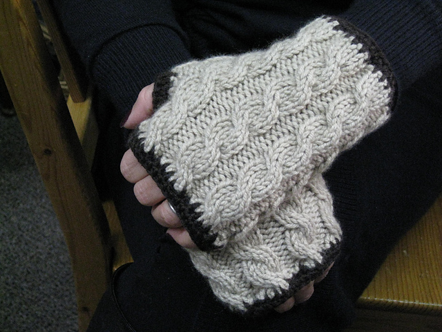 Easy Cabled Fingerless Gloves