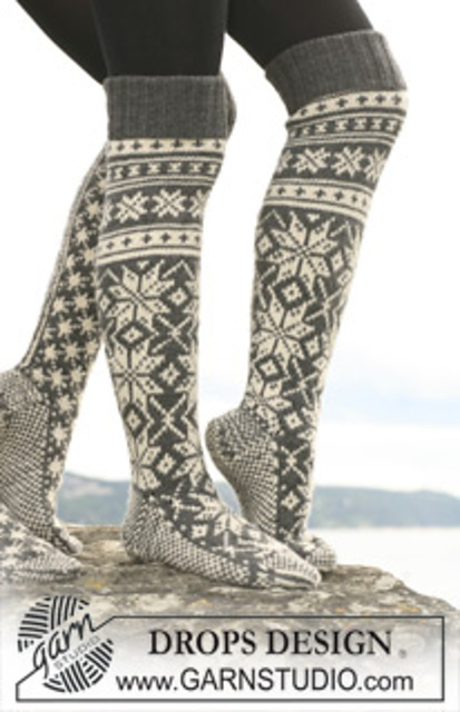 110-42 Northern Stars Socks
