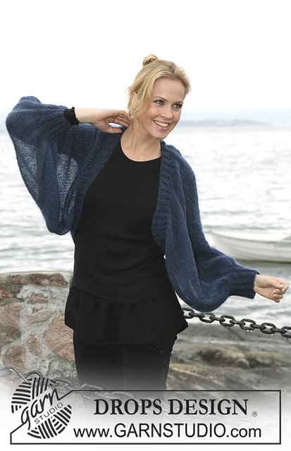 102-23 shoulder warmer in stocking stitch