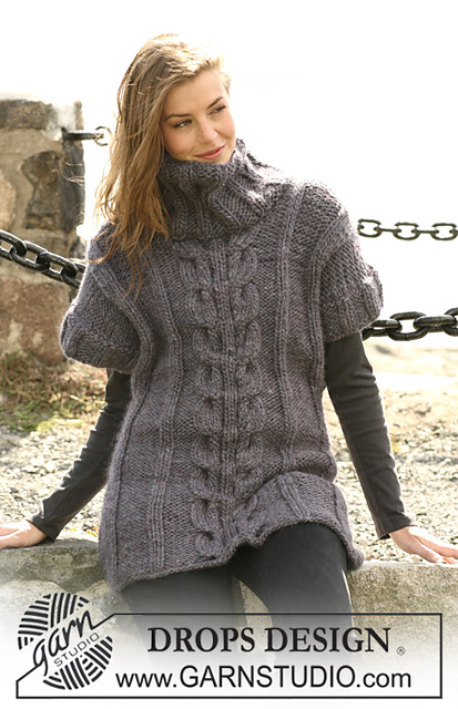 102-35 Long blouse with cables and Rib