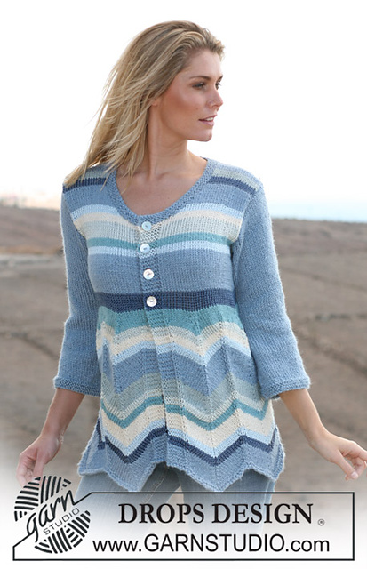 106-9 jacket with stripes and zigzag pattern