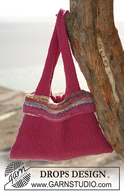 106-14 Knitted bag in moss st