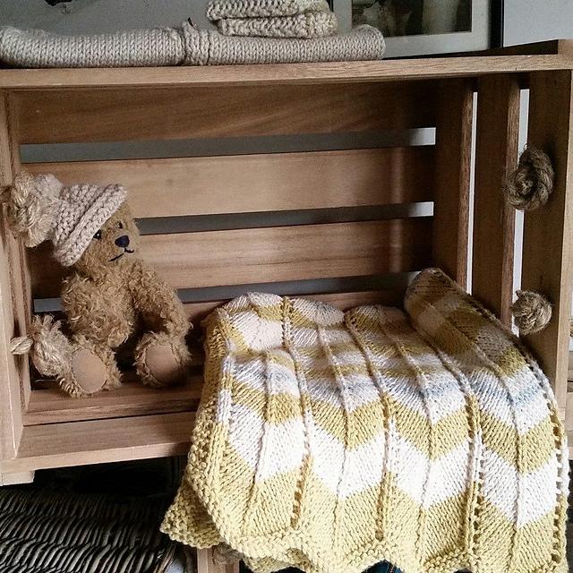 Chevron Stripe Pram Blanket
