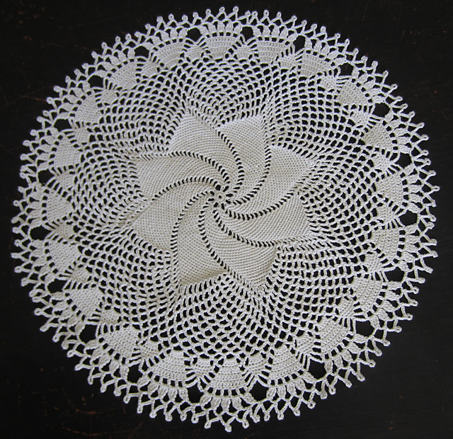 Comet's Tail Doily #S-758