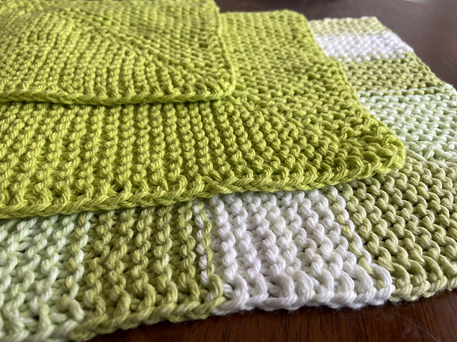 Short Row Mitered Square Dishcloth