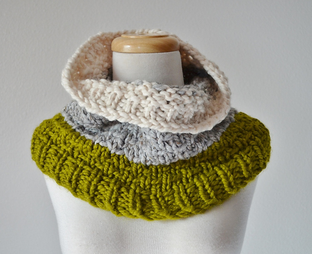 Modified Ribboned Stockinette Cowl