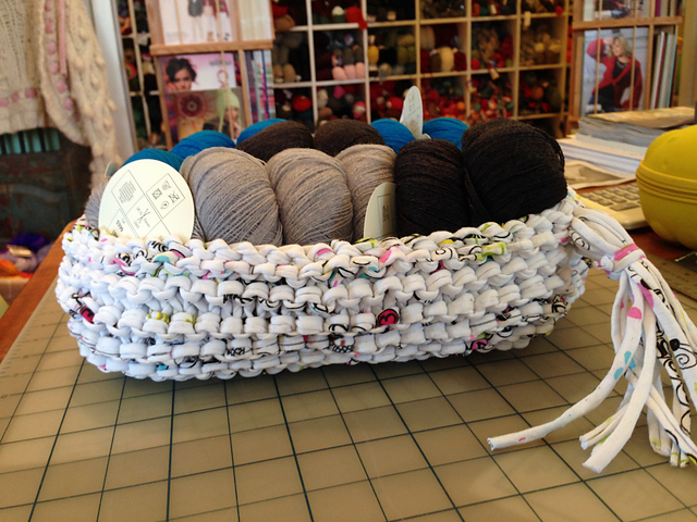 Tee Rag Basket
