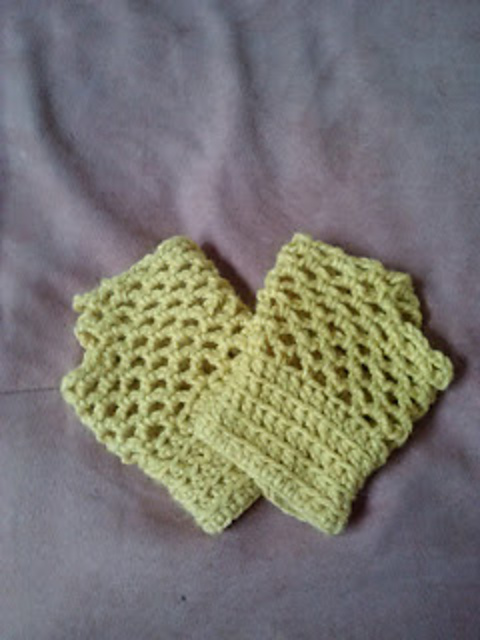 Mesh Wristlet