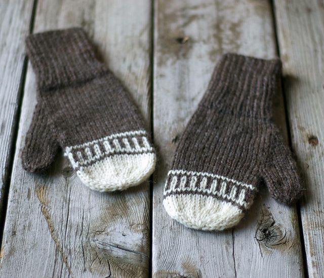 Adair Mittens