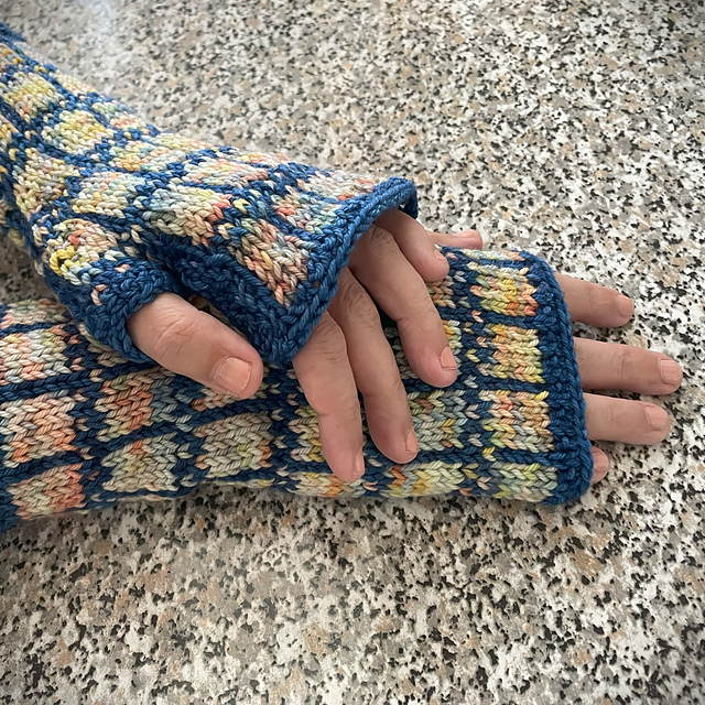 Paris Mitts