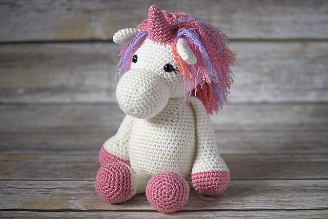Unicorn and Horse