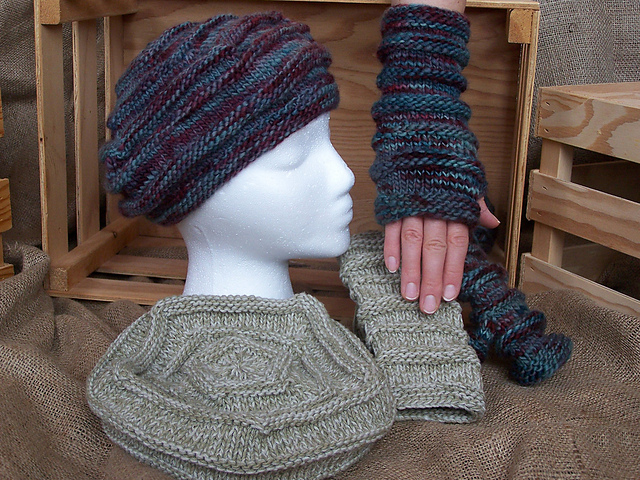 JA29 Gena Fingerless Gloves and Twisted Pentagon Beret
