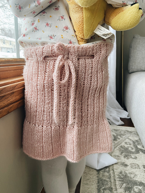 The Ribbed Skirt