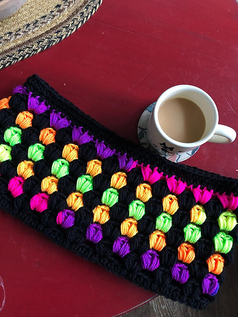 Candy Puffs Cowl