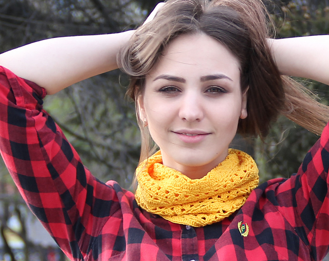 Bright Sunny Cowl