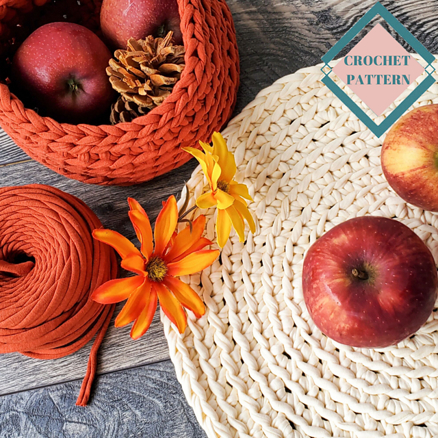 Basket and Placemats set
