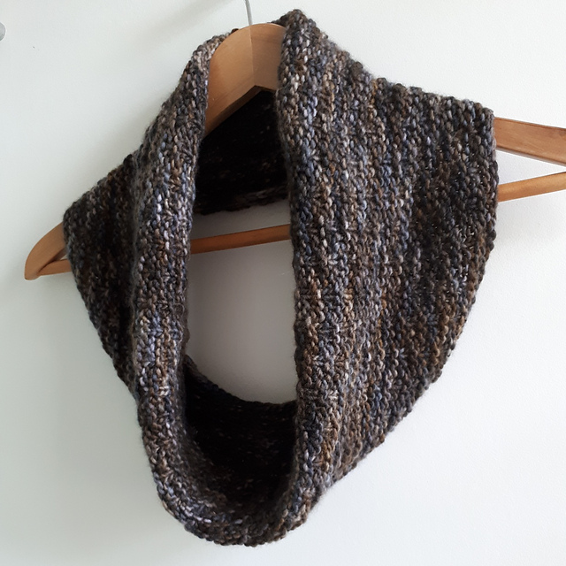 Spiral Sequence Cowl