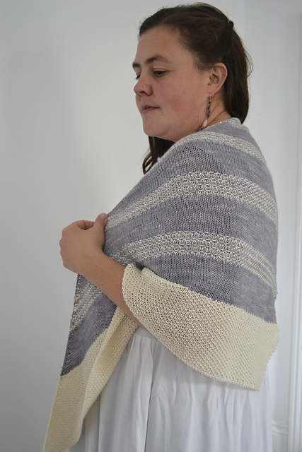Fude Shawl (Brush)