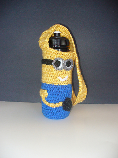 Minion's water bottle holder
