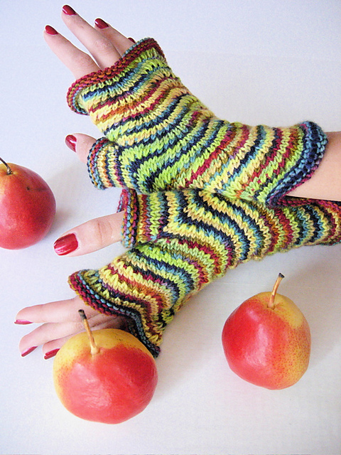 Chevron Mitts