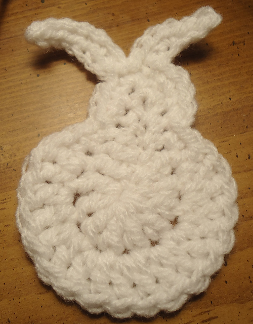 Easter Bunny Pin or Fridgie