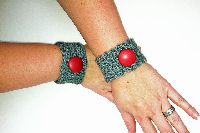 Seed Stitch Cuff