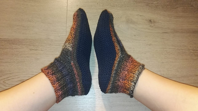 Socks with durable sole