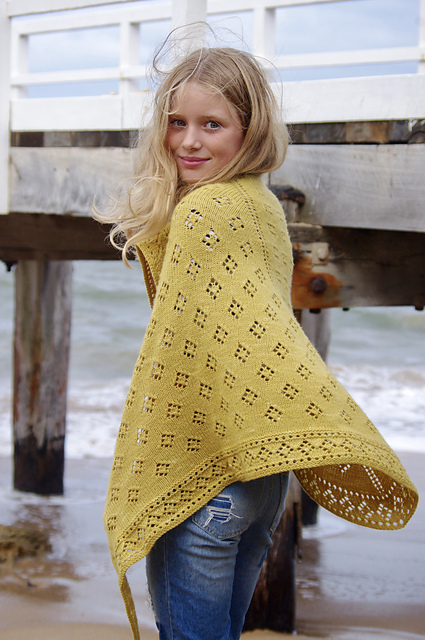 Ravelry: Fleurir pattern by Georgie Nicolson