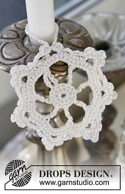 0-867 Christmas Pinwheel