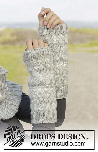 157-9 Silver Dream Wrist Warmers