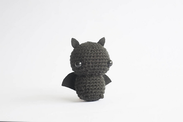 Valentine's Bat Amigurumi