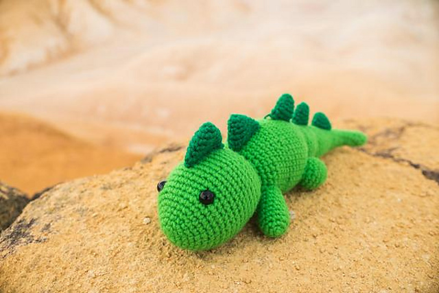 Lazy T-Rex Amigurumi