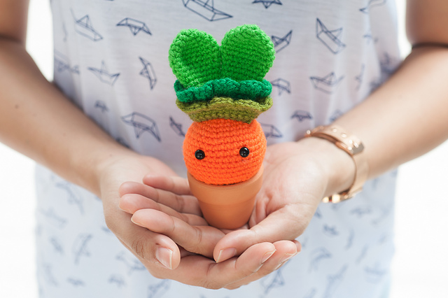 Miss Carrot Amigurumi